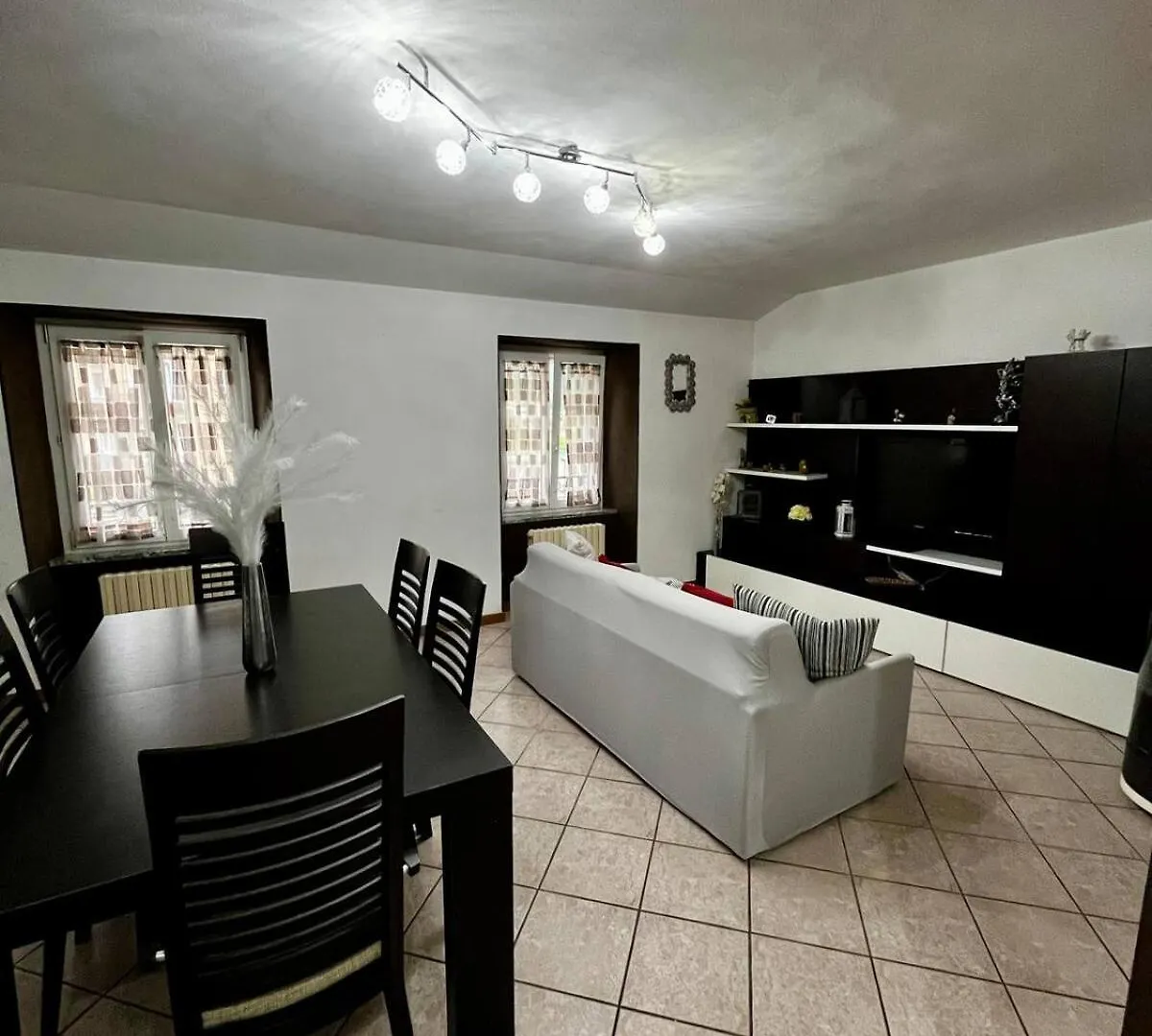 Casa Luna Asso